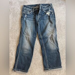 Silver Jeans Women's Distressed Blue Capri’s